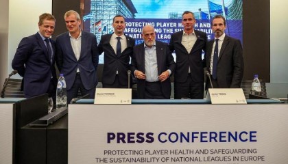 pg电子试玩入口-【观察】赛程太密谁之过？职业足球先拿国际足联开刀