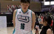 PG官方-杨瀚森：和混音队友开玩笑说让我当控卫 半个NBA赛季都在摸爬滚打